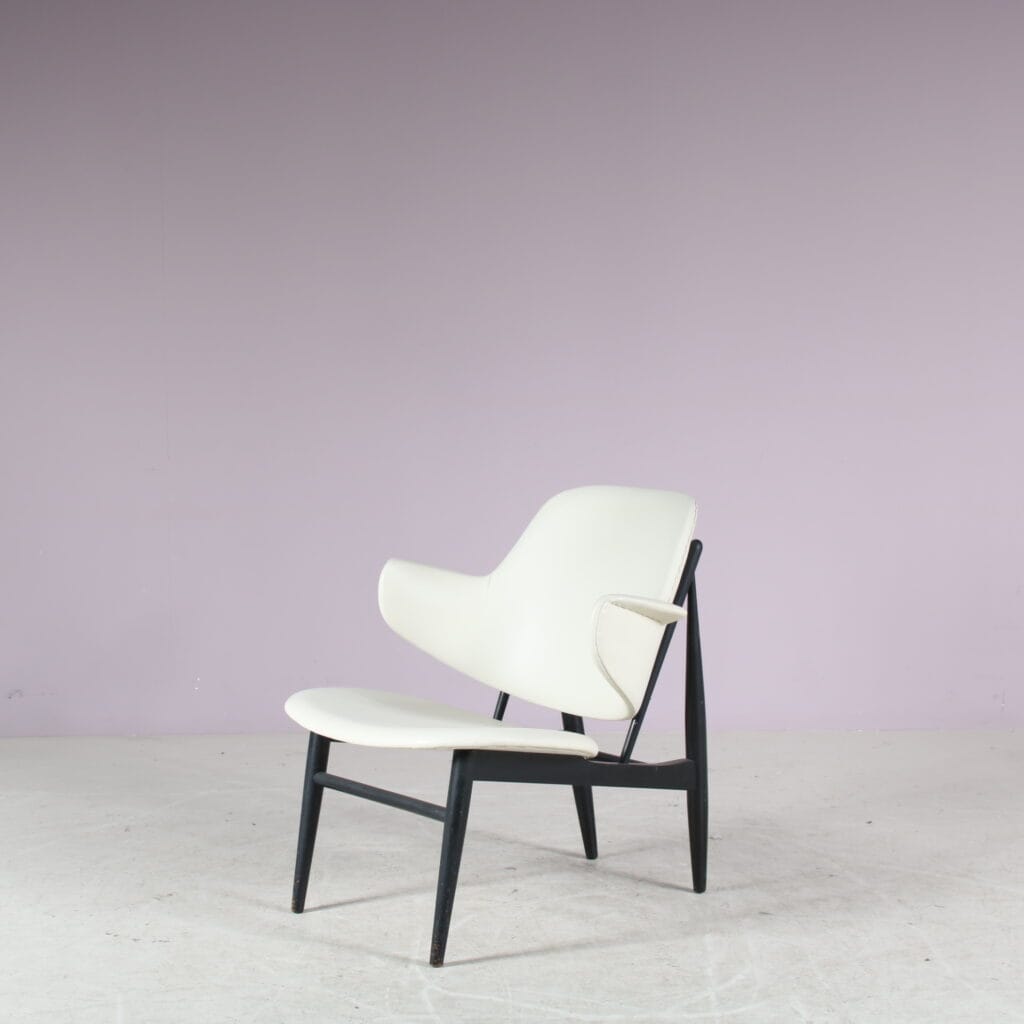 m21185 1950s Shell Chair by Ib Kofod-Larsen for Christensen & Larsen, Denmark