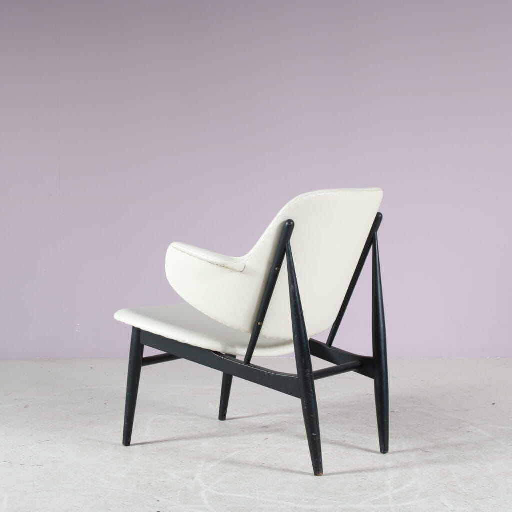 m21185 1950s Shell Chair by Ib Kofod-Larsen for Christensen & Larsen, Denmark