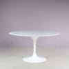 m27664 1970s Dining table diamter 137cm, white metal trumpet base and laminated top Eero Saarinen Knoll International, USA