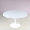 m27664 1970s Dining table diamter 137cm, white metal trumpet base and laminated top Eero Saarinen Knoll International, USA