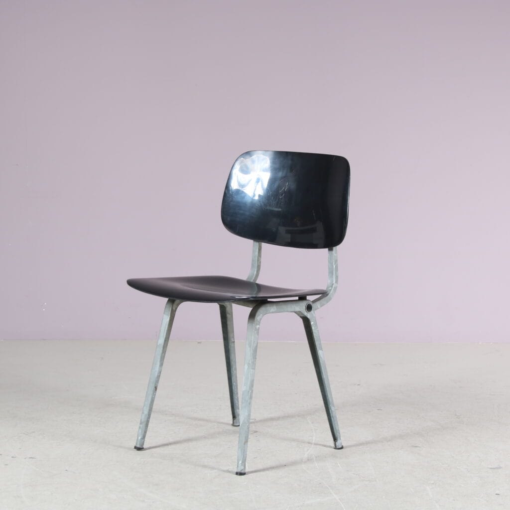 m28034 1990s Limited edition Revolt chair on galvanized metal base with plastic seat and back / Friso Kramer / Ahrend de Cirkel, Netherlands