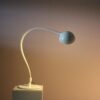 L5400 1970s Floor lamp model 2164 "Flex" in white metal and plastic / Elio Martinelli / Martinelli, Italy