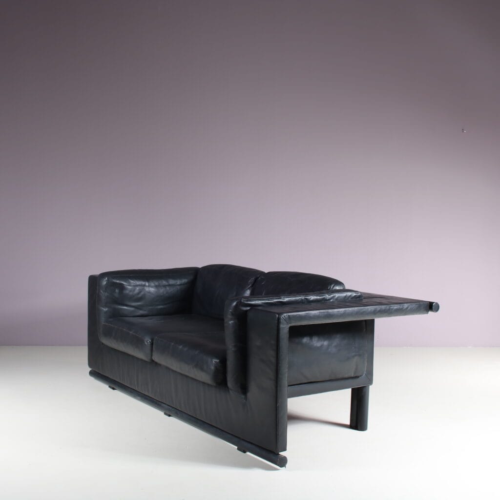 m28051 1980s Black leather 2-seater sofa Paolo Piva De Sede, Switzerland