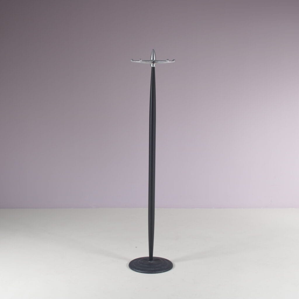 m28073 1990s Free standing coat rack in black metal with aluminium Toshiyuki Kita Magis, Italy