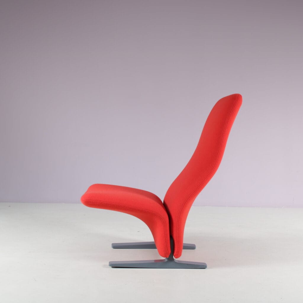 m27987 1970s Highback "Concorde" chair on aluminium base with new upholstery / Pierre Paulin / Artifort, Netherlands