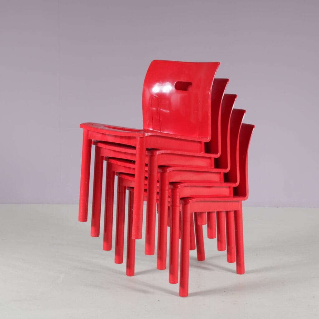 m28101b - m28105 1980s 4870 Chair in red plastic Anna Castelli Ferrieri Kartell, Italy