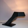L5450 1980s ZIG ZAG Desk lamp in black plastic Shui L. D. Chan New Horizons Dev Co.Ltd, Hong-Kong