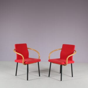 m28106-m28092 1980s Mandarin chair in black metal with red fabric and wooden armrests Ettore Sottsass Knoll International, USA