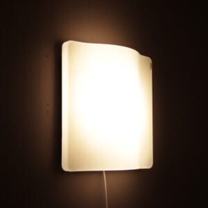 L5495 1970s Plexiglass Wave (5360) Wall lamp iGuzzini, Italy