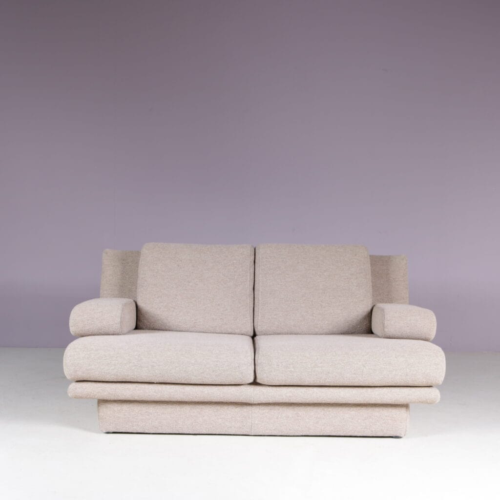m28166 1970s 2-Seater sofa model 704 Leolux, Netherlands