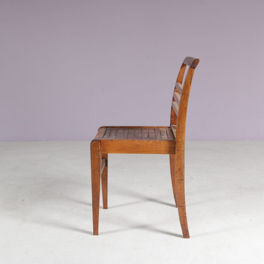 m28207 1950s Side chair in beech wood / René Gabriel / France