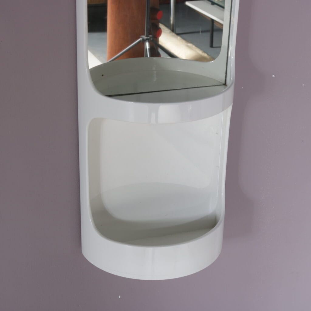 m28235 1970s Space Age mirror by Nebu, Netherlands
