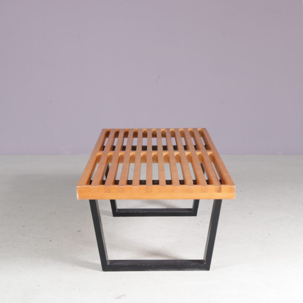 m28233 1970s Small walnut wooden bench George Nelson stickered Bebob, Netherlands