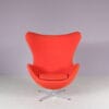 m28255 1980s Egg chair in red fabric with aluminium crossbase Arne Jacobsen Fritz Hansen, Denmark
