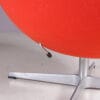m28255 1980s Egg chair in red fabric with aluminium crossbase Arne Jacobsen Fritz Hansen, Denmark