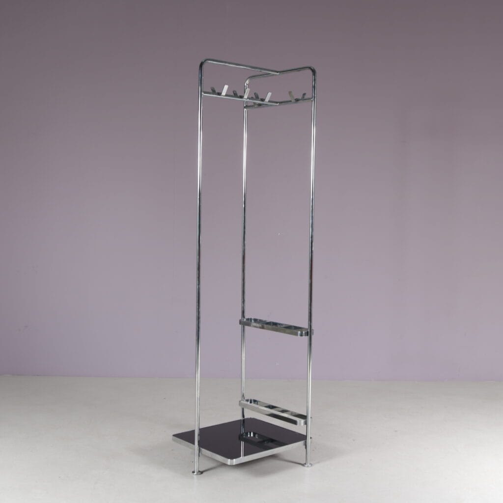 m28275-6 1980s Free standing coat rack in chrome plated pipe frame with black glass Thonet, Austria