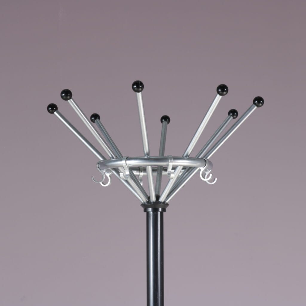 2605 1 (155) m28270 1960s Metal coat rack model 1016 Gispen, Netherlands m28270 1960s Metal coat rack model 1016 Gispen, Netherlands