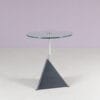 m28260 1980s HK-5 Side table on black metal base with round glass top / Hank Kwint / Metaform, Netherlands