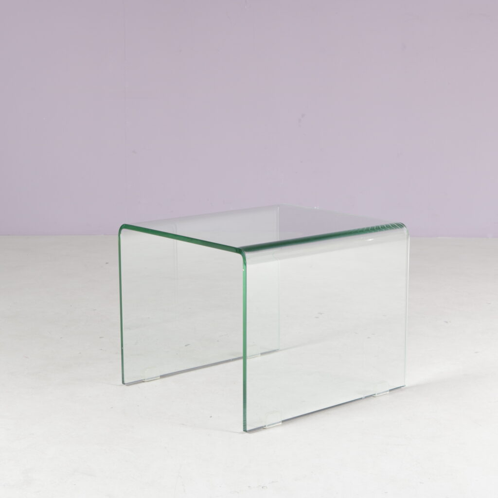 m28257 1980s Glass side table model Waterfall Fiam, Italy
