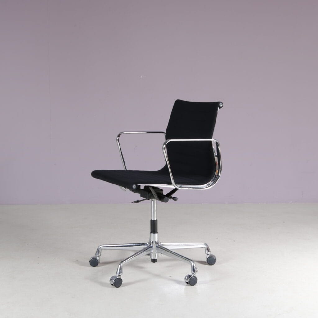 INC252-261 2000s EA118 Chair by Charles & Ray Eames for Vitra, Germany