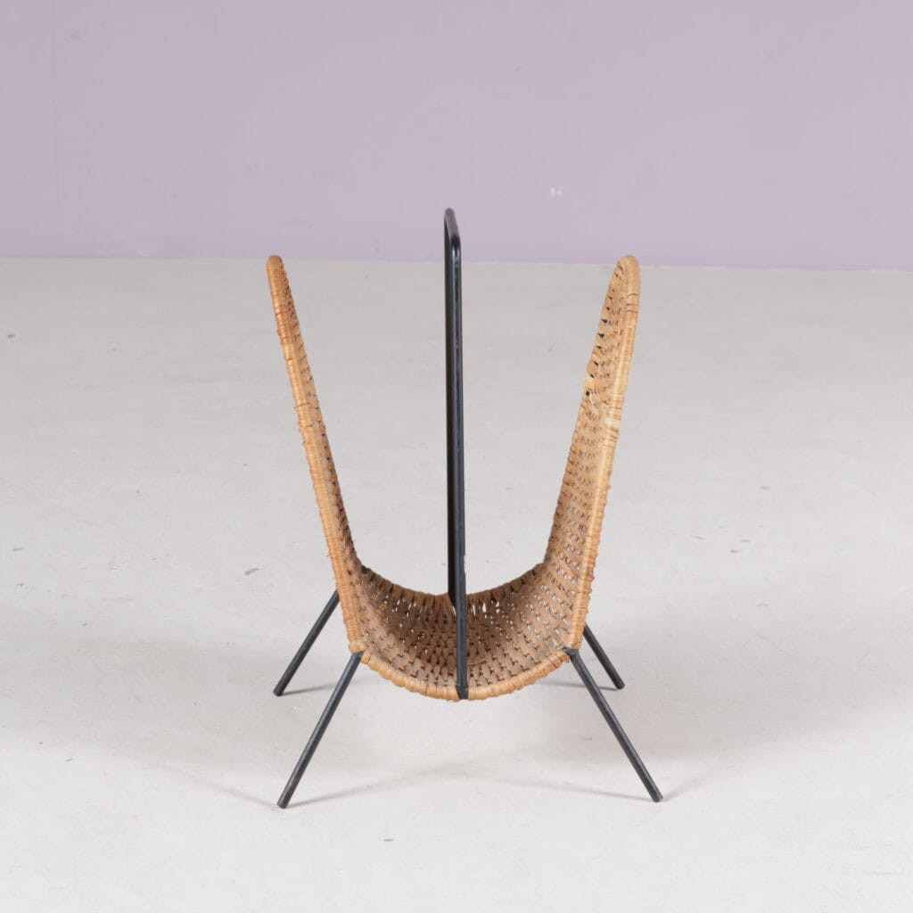 m28234 1950s Magazine rack in black metal with rattan rack attributed to Carl Auböck Illums Bolighus, Denmark