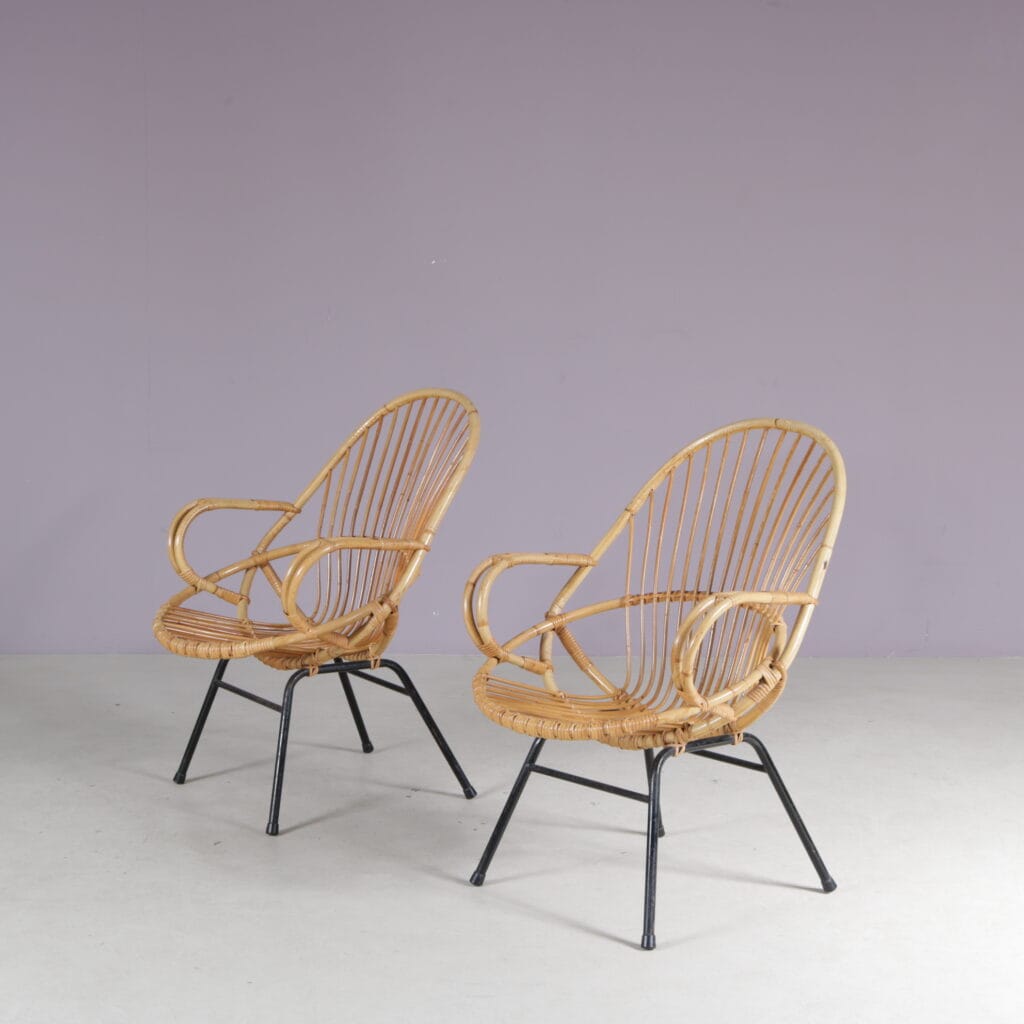 m28277 1950s Pair of rattan chair on black metal base Gebroeders Jonkers, Netherlands