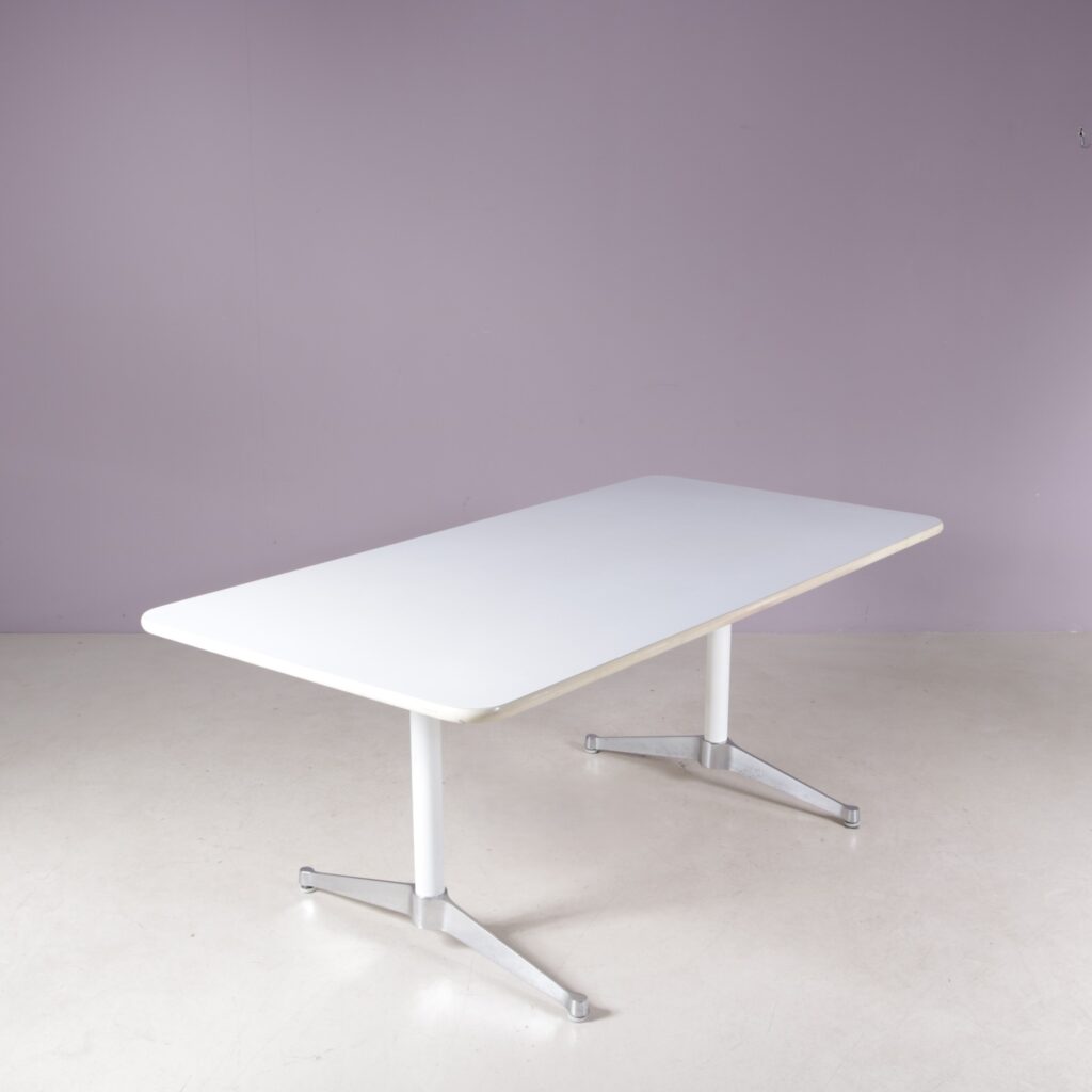 1960s retangular dining table Charles & Ray Eames Herman Miller